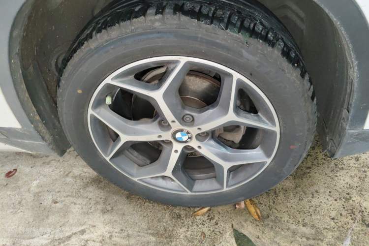 Used BMW X1 2018 sDrive18Li Luxury Model Right Front Wheel Hub