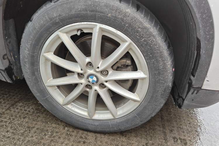 Used BMW X1 2018 sDrive18Li Fashion Model Right Front Wheel Hub
