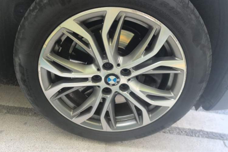 Used BMW X1 2018 sDrive20Li Leading Model Right Front Wheel Hub