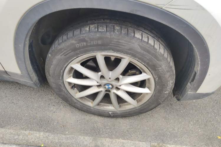 Used BMW X1 2018 sDrive18Li Fashion Model Right Front Wheel Hub