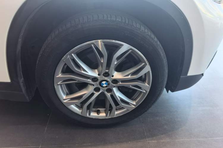 Used BMW X1 2018 sDrive20Li Leading Model Right Front Wheel Hub