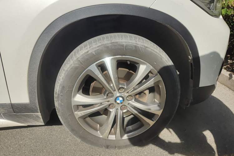 Used BMW X1 2018 sDrive18Li Luxury Model Right Front Wheel Hub