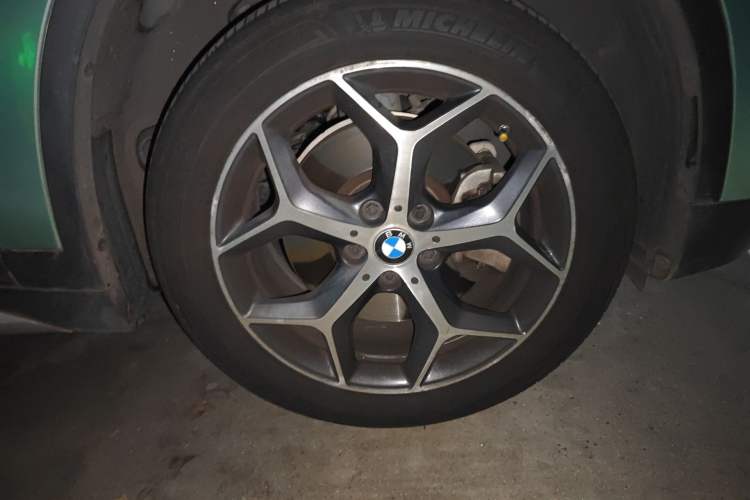 Used BMW X1 2018 xDrive20Li Luxury Edition Right Front Wheel Hub