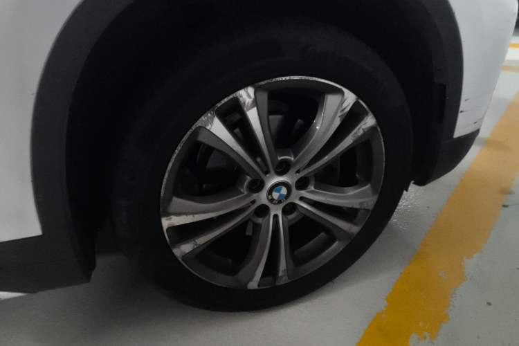 Used BMW X1 2018 sDrive18Li Luxury Model Right Front Wheel Hub