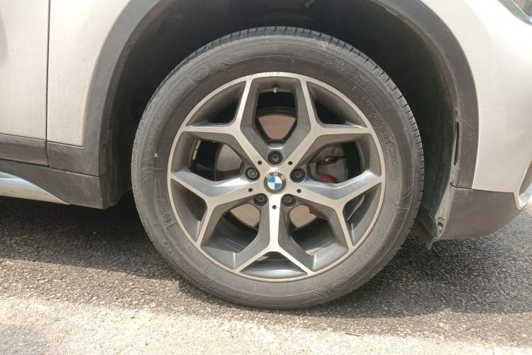 Used BMW X1 2018 sDrive18Li Luxury Model Right Front Wheel Hub