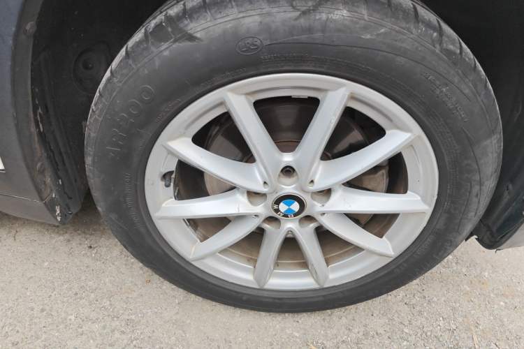 Used BMW X1 2018 sDrive18Li Fashion Model Right Front Wheel Hub