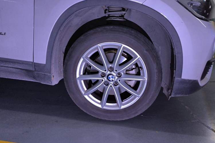 Used BMW X1 2018 sDrive18Li Fashion Model Right Front Wheel Hub