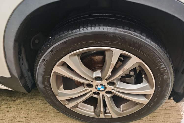 Used BMW X1 2018 sDrive18Li Luxury Model Right Front Wheel Hub