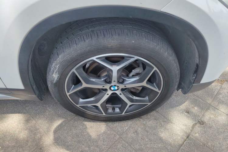 Used BMW X1 2018 sDrive18Li Luxury Model Right Front Wheel Hub
