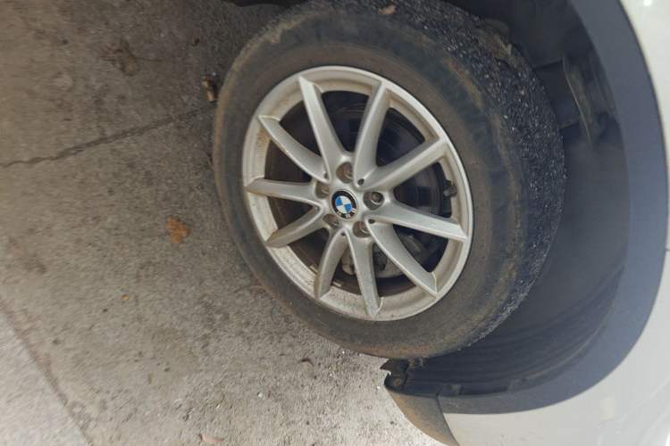 Used BMW X1 2018 sDrive18Li Fashion Model Right Front Wheel Hub