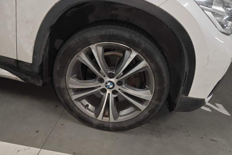 Used BMW X1 2018 sDrive18Li Luxury Model Right Front Wheel Hub