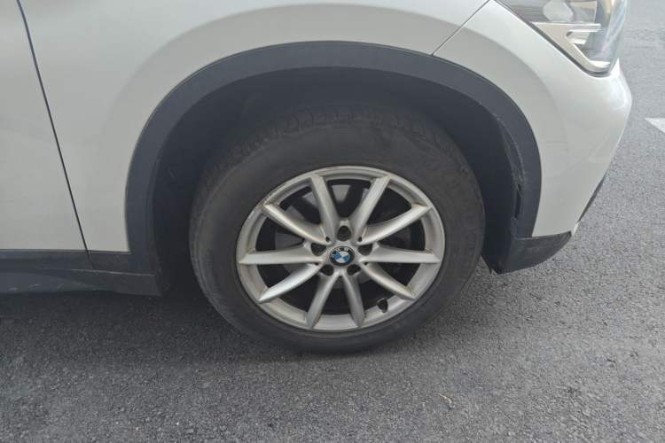 Used BMW X1 2018 sDrive18Li Fashion Model Right Front Wheel Hub