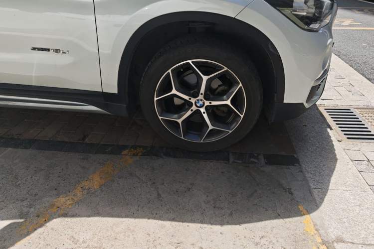 Used BMW X1 2018 sDrive18Li Luxury Model Right Front Wheel Hub