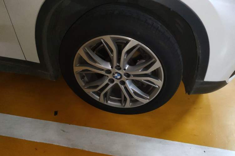 Used BMW X1 2018 sDrive20Li Leading Model Right Front Wheel Hub