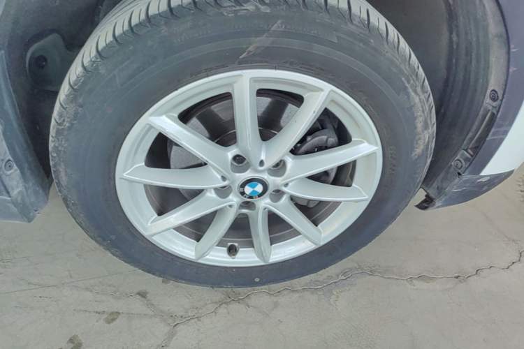 Used BMW X1 2018 sDrive18Li Fashion Model Right Front Wheel Hub