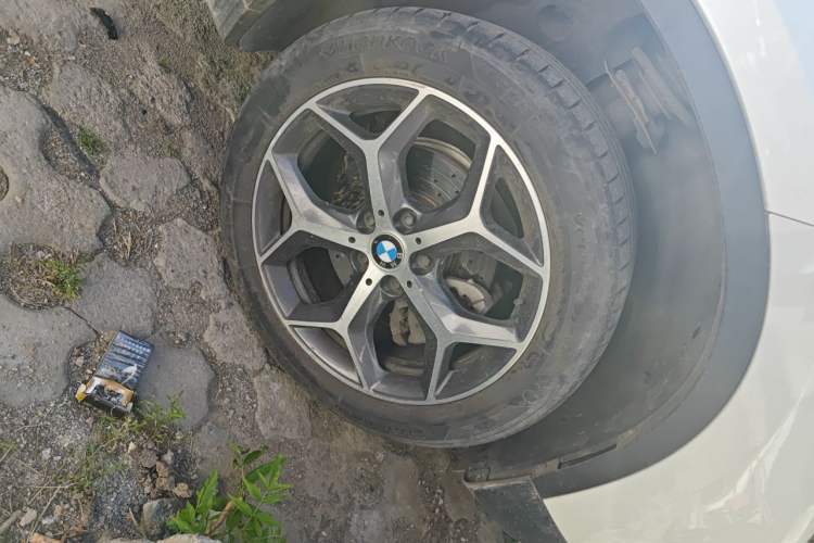 Used BMW X1 2018 sDrive18Li Luxury Model Right Front Wheel Hub