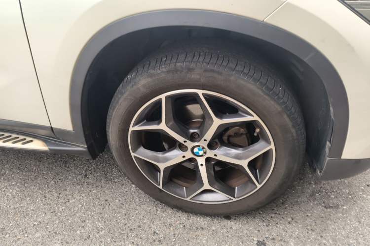Used BMW X1 2018 sDrive18Li Luxury Model Right Front Wheel Hub