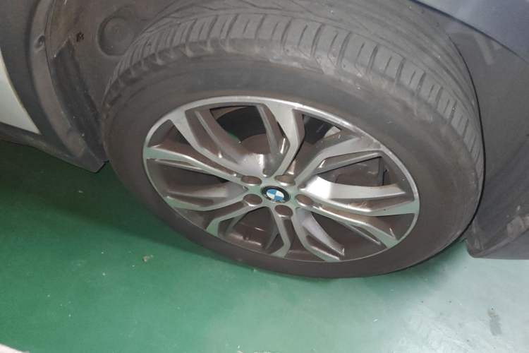 Used BMW X1 2018 sDrive20Li Leading Model Right Front Wheel Hub