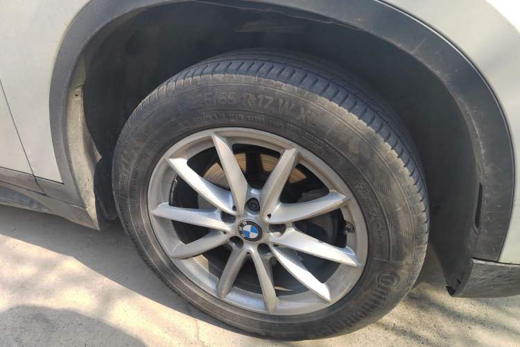 Used BMW X1 2018 sDrive18Li Fashion Model Right Front Wheel Hub