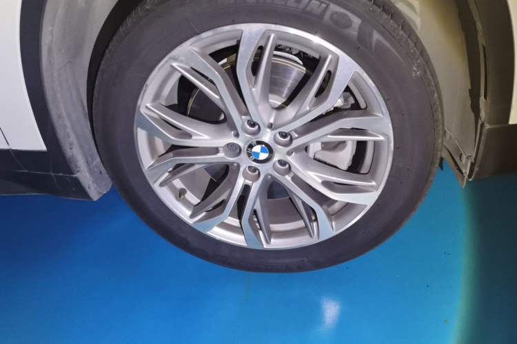 Used BMW X1 2018 sDrive20Li Leading Model Right Front Wheel Hub