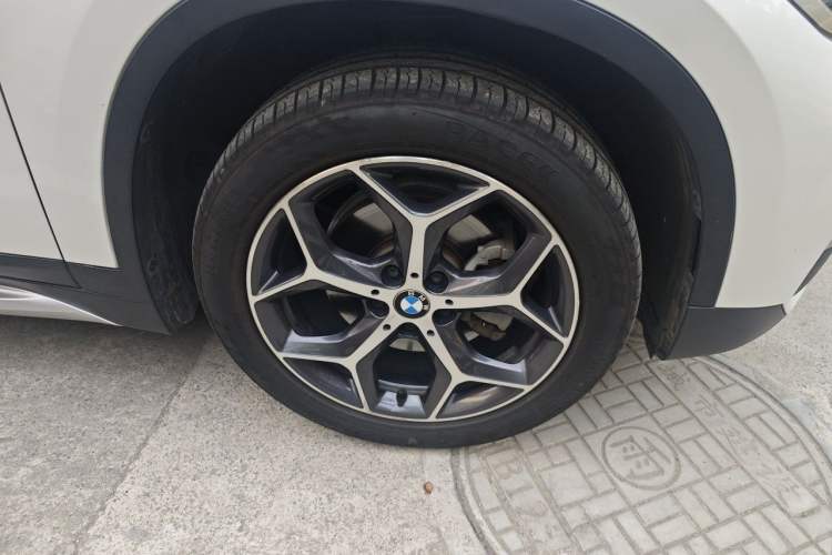 Used BMW X1 2018 sDrive18Li Luxury Model Right Front Wheel Hub