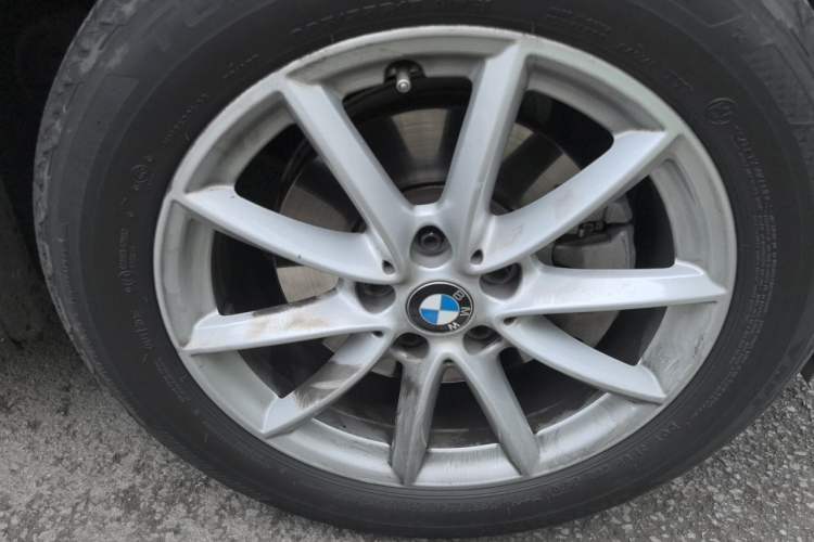 Used BMW X1 2018 sDrive18Li Fashion Model Right Front Wheel Hub