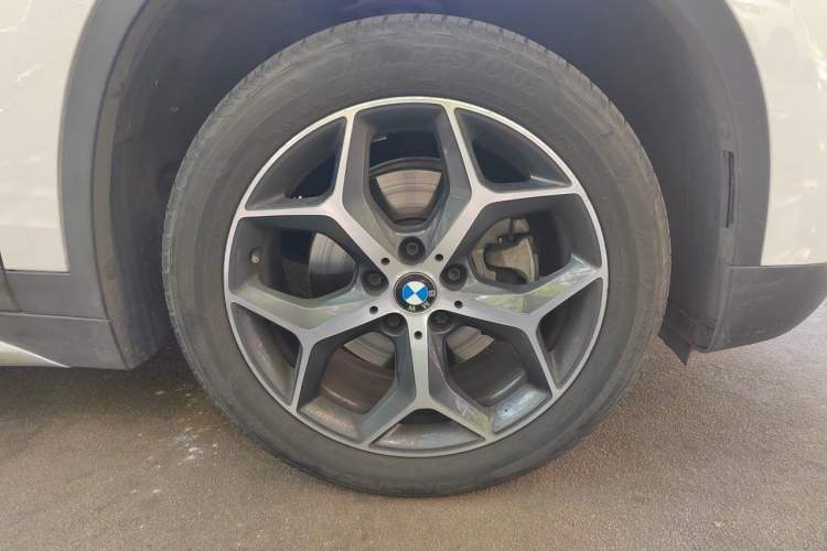 Used BMW X1 2018 sDrive18Li Luxury Model Right Front Wheel Hub