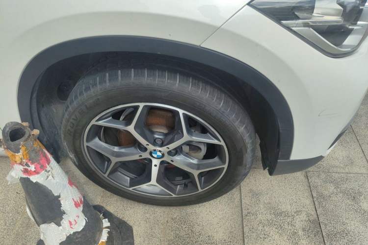 Used BMW X1 2018 sDrive18Li Luxury Model Right Front Wheel Hub