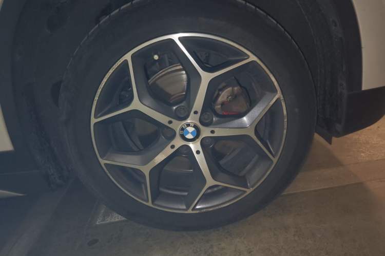 Used BMW X1 2018 sDrive18Li Luxury Model Right Front Wheel Hub