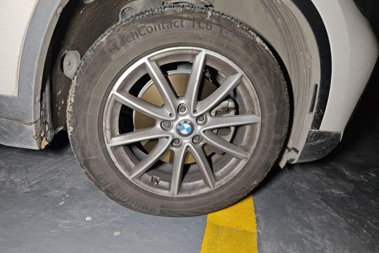 Used BMW X1 2018 sDrive18Li Fashion Model Right Front Wheel Hub