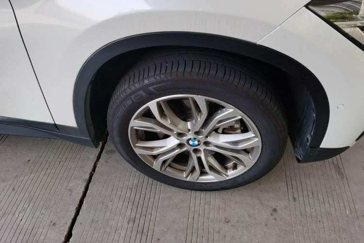 Used BMW X1 2018 sDrive20Li Leading Model Right Front Wheel Hub