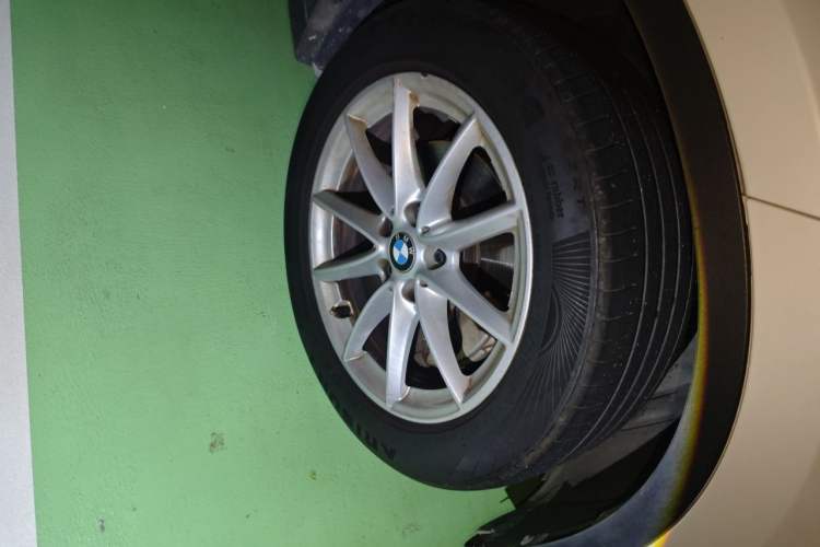 Used BMW X1 2018 sDrive18Li Fashion Model Right Front Wheel Hub