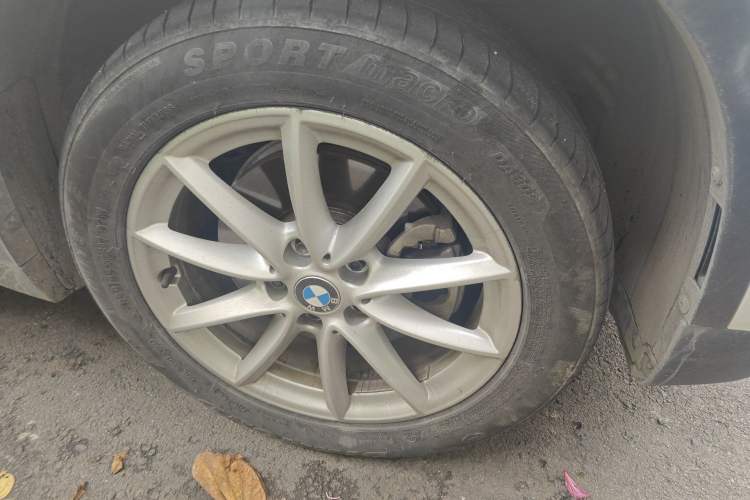 Used BMW X1 2018 sDrive18Li Fashion Model Right Front Wheel Hub
