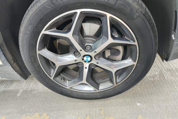 Used BMW X1 2018 xDrive20Li Luxury Edition Right Front Wheel Hub