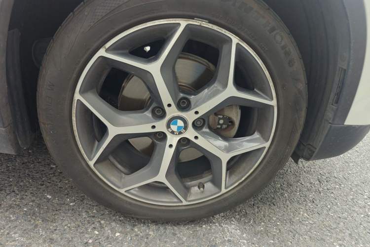 Used BMW X1 2018 sDrive18Li Luxury Model Right Front Wheel Hub