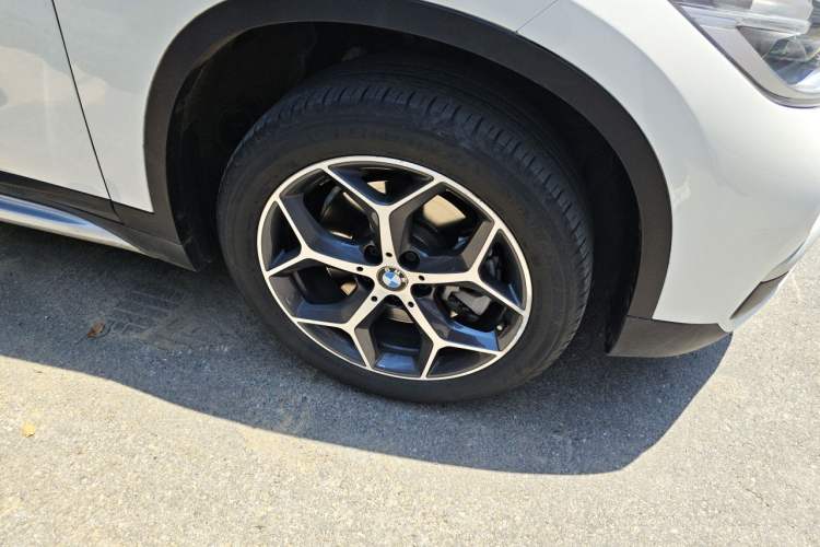 Used BMW X1 2018 xDrive20Li Luxury Edition Right Front Wheel Hub