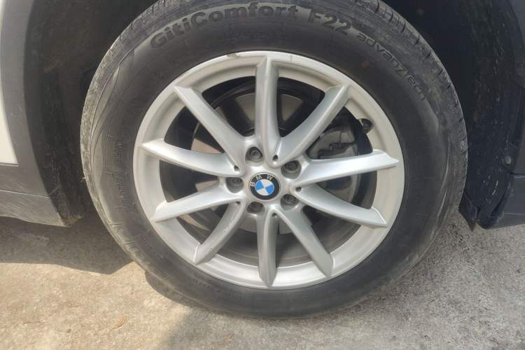 Used BMW X1 2018 sDrive18Li Fashion Model Right Front Wheel Hub