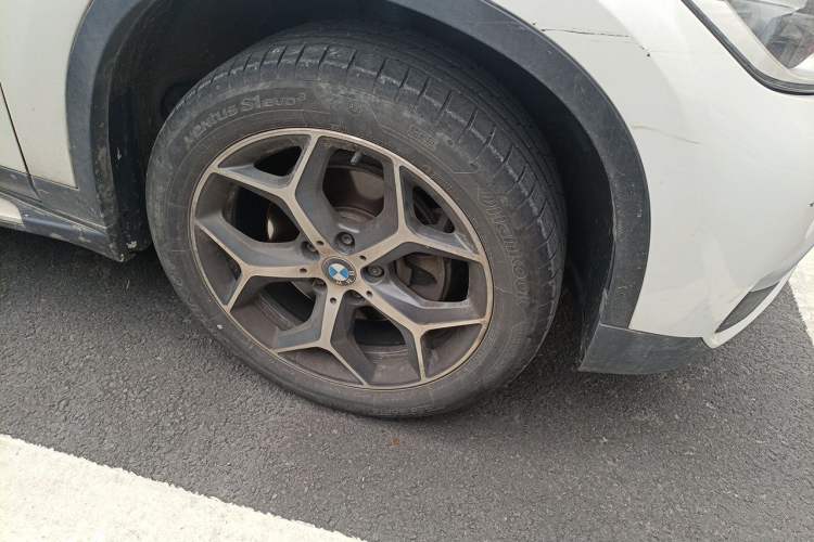 Used BMW X1 2018 sDrive18Li Luxury Model Right Front Wheel Hub
