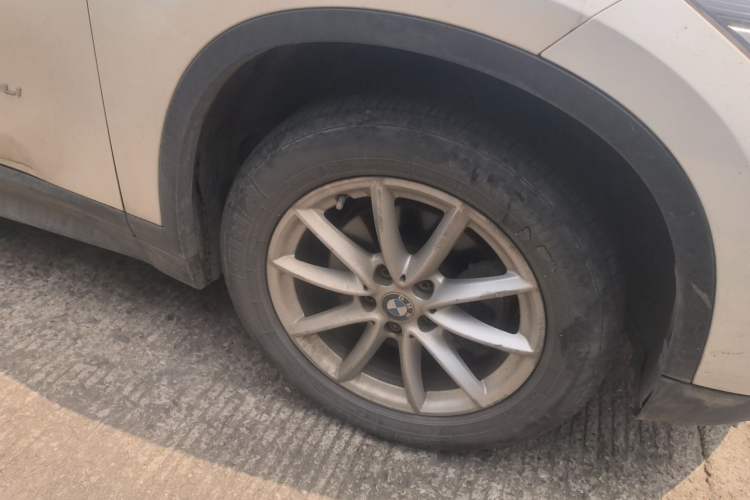 Used BMW X1 2018 sDrive18Li Fashion Model Right Front Wheel Hub