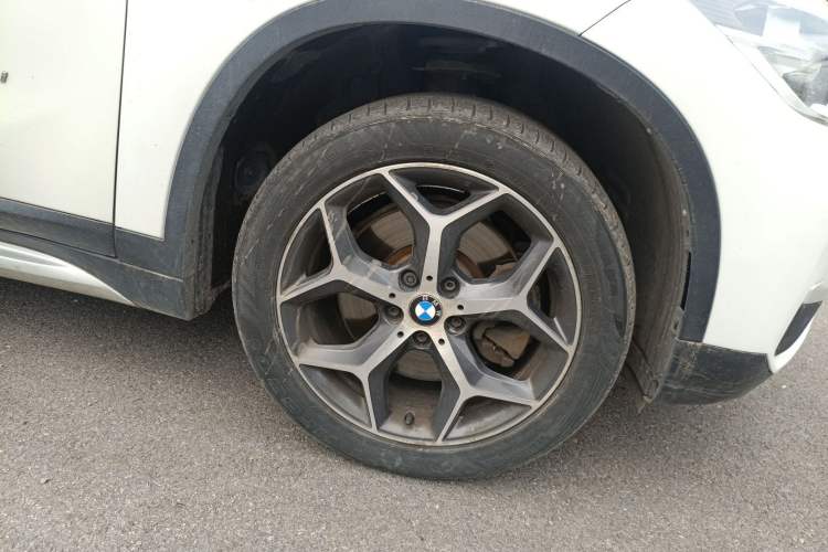 Used BMW X1 2018 xDrive20Li Luxury Edition Right Front Wheel Hub