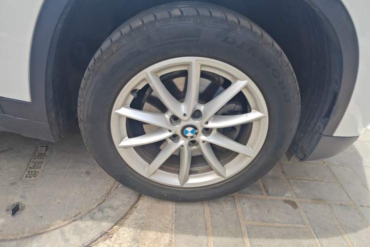 Used BMW X1 2018 sDrive18Li Fashion Model Right Front Wheel Hub