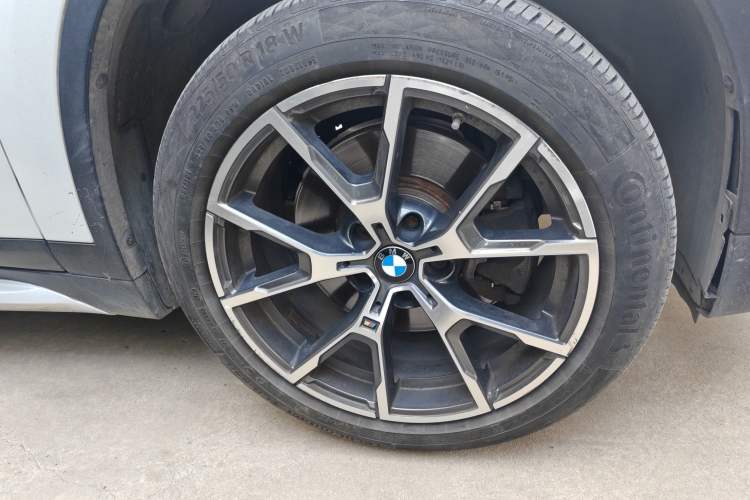 Used BMW X1 2018 xDrive20Li Luxury Edition Right Front Wheel Hub