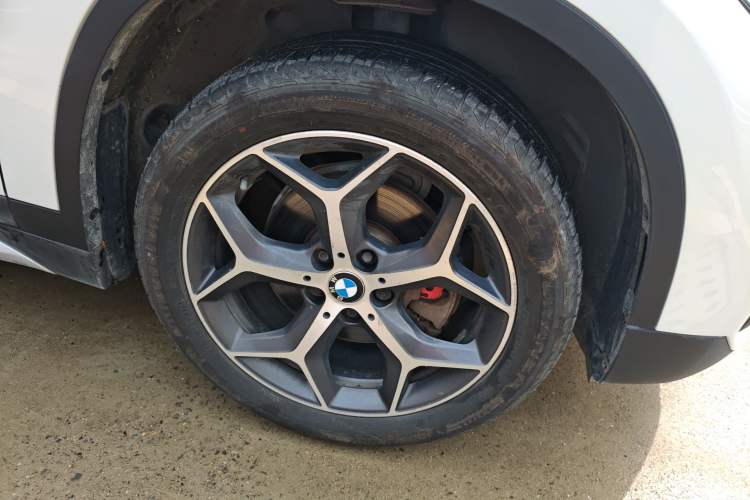 Used BMW X1 2018 sDrive18Li Luxury Model Right Front Wheel Hub