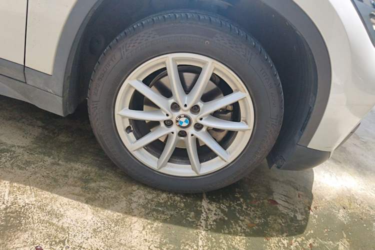 Used BMW X1 2018 sDrive18Li Fashion Model Right Front Wheel Hub