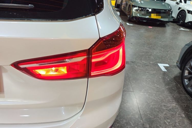 Used BMW X1 2018 xDrive20Li Luxury Edition Right Rear Taillight