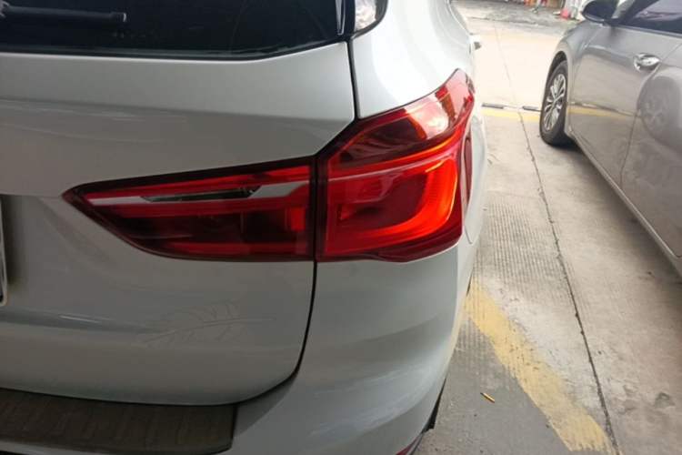 Used BMW X1 2018 xDrive20Li Luxury Edition Right Rear Taillight