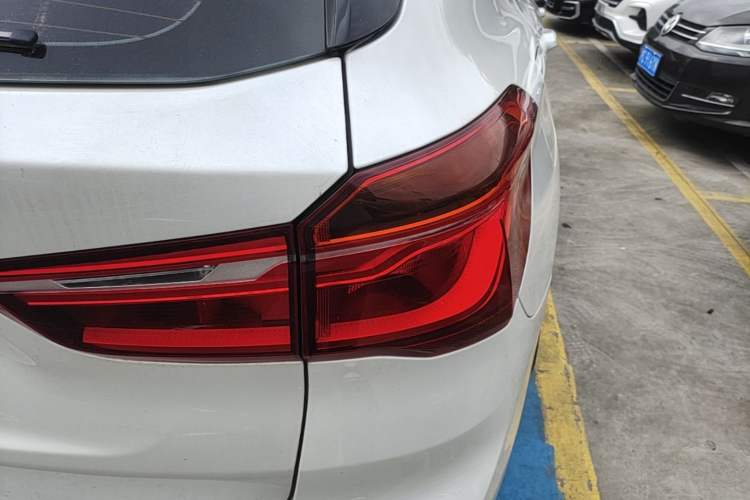 Used BMW X1 2018 sDrive18Li Fashion Model Right Rear Taillight