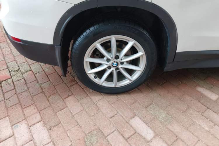 Used BMW X1 2018 sDrive18Li Fashion Model Right Rear Wheel Hub