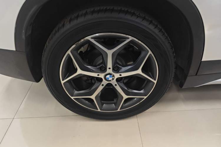 Used BMW X1 2018 xDrive20Li Luxury Edition Right Rear Wheel Hub