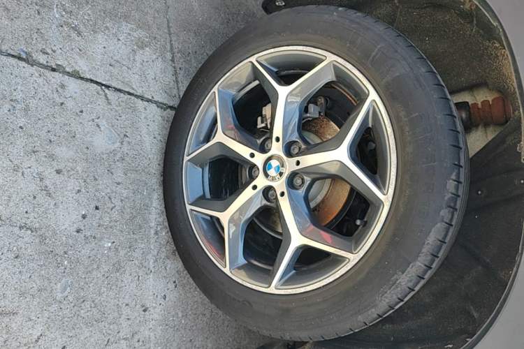 Used BMW X1 2018 xDrive20Li Luxury Edition Right Rear Wheel Hub